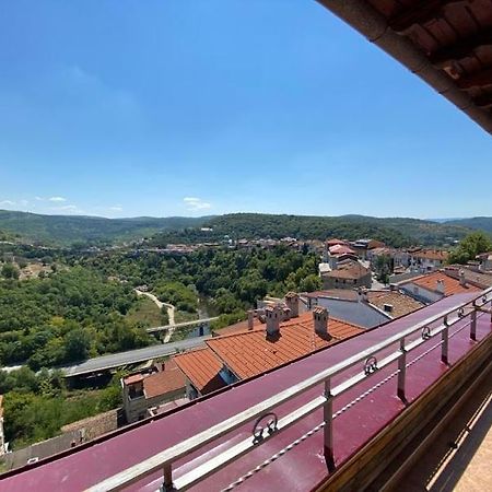 Hotel Comfort Veliko Tŭrnovo Eksteriør bilde